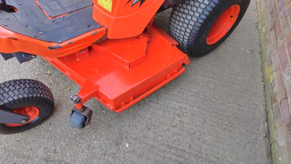 Kubota ZD326s Diesel Zero Turn Ride On Mower - Image 6