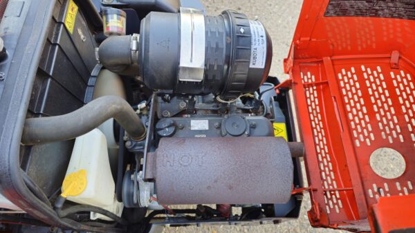 Kubota ZD326s Diesel Zero Turn Ride On Mower - Image 7