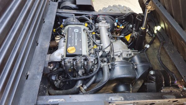 John Deere XUV 835m Petrol Gator - Image 9