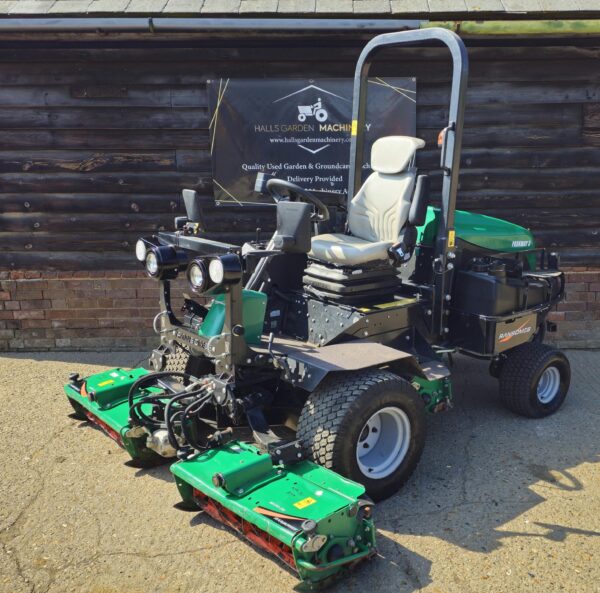 Ransomes Parkway 3 Triple Cylinder Ride On Mower - Image 2